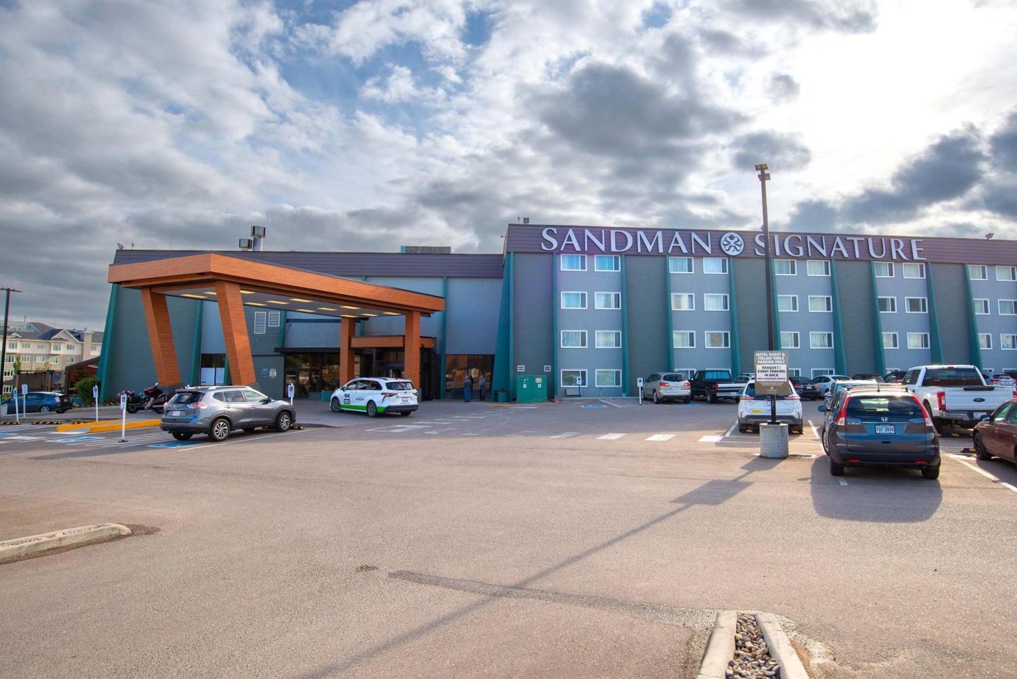 Sandman Signature Lethbridge Lodge Exterior foto